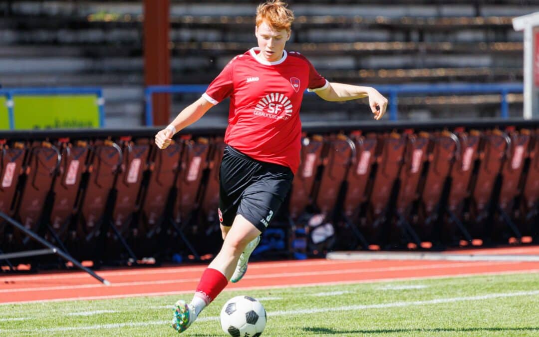 Fußball-Bayernliga Frauen: FFC Hof erwacht viel zu spät